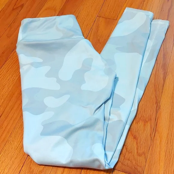 Alo High Waist Vapor Leggings - Picture 4 of 10